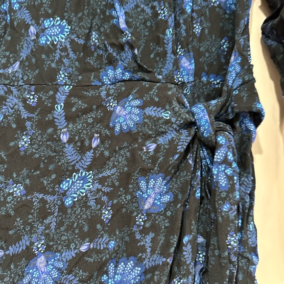 KOBI HALPERIN
Hunter Printed Midi Dress (24) - Picture 8 of 12